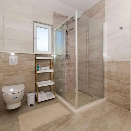 Peaceful Escape With Mountain Views, Heated Pool And Modern Amenities In Radosic
